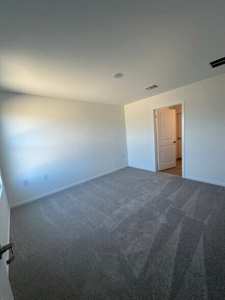 Building Photo - 1045 Graham Bnd