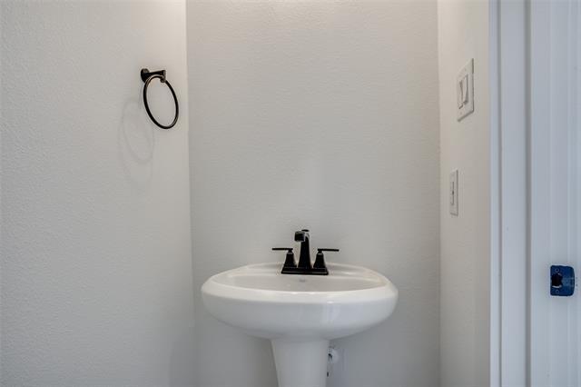 Building Photo - 8925 Enclave Wy