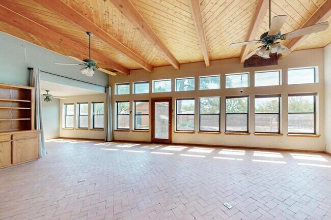 Building Photo - 4112 Cherrydale Ct NW
