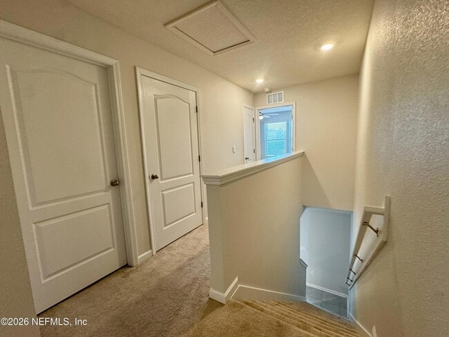 Building Photo - 3992 Vlg Vw Ln