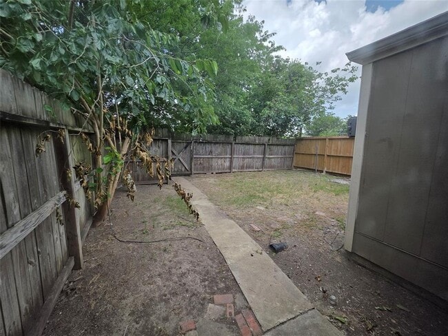 Building Photo - 12738 Shannon Hills Dr
