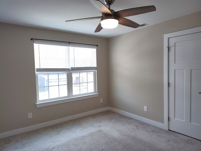 Building Photo - Beautiful, 2 Story home located in the Harkey Creek Community in Monroe NC!
