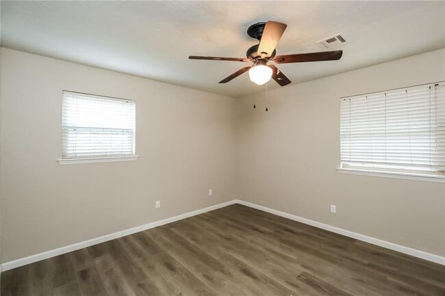 Building Photo - 309 S Morgan Dr