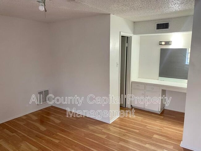 Building Photo - 2904 Sweeney Ln