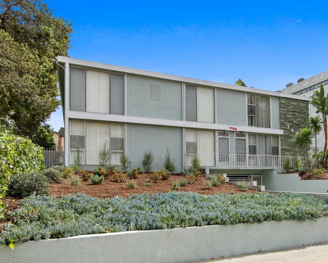 Building Photo - 744 S Windsor Blvd