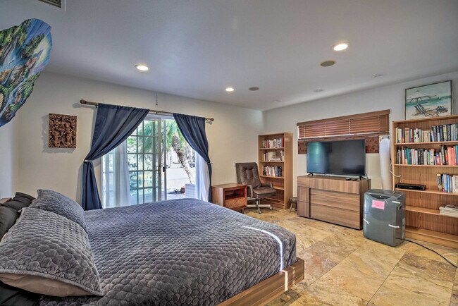 Building Photo - 939 Begonia Ct