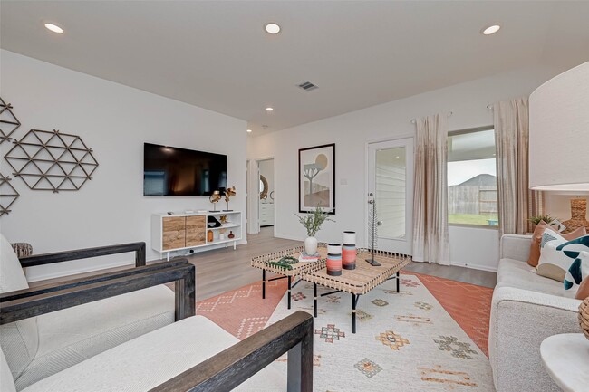 Building Photo - 21119 Bella Coral Dr