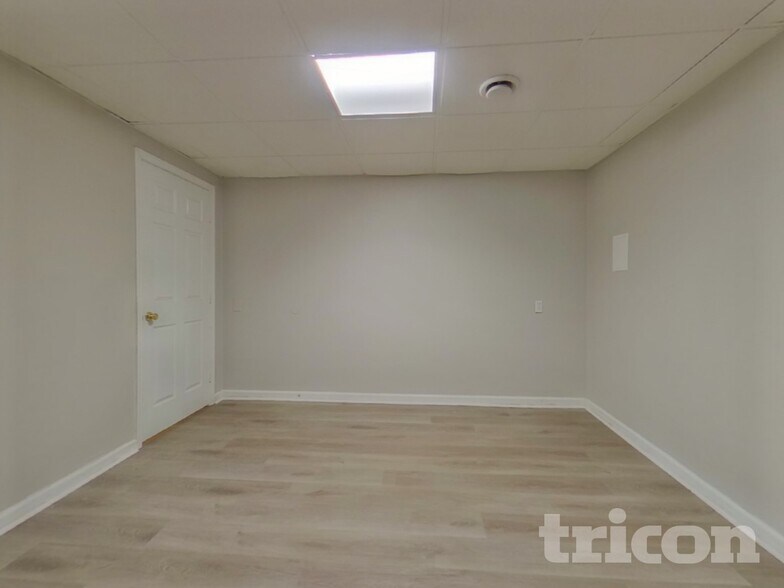 Building Photo - 1753 Independence Dr