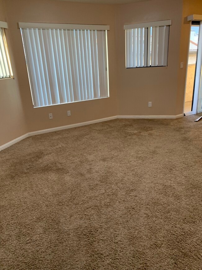 Building Photo - 4219 Walnut Grove Ave