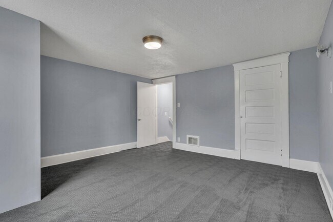 Building Photo - 86 Wilwood Ave