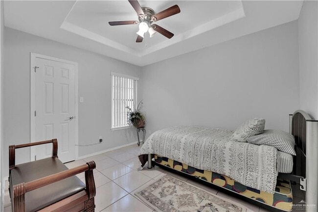 Building Photo - 4608 Ivy Ave W