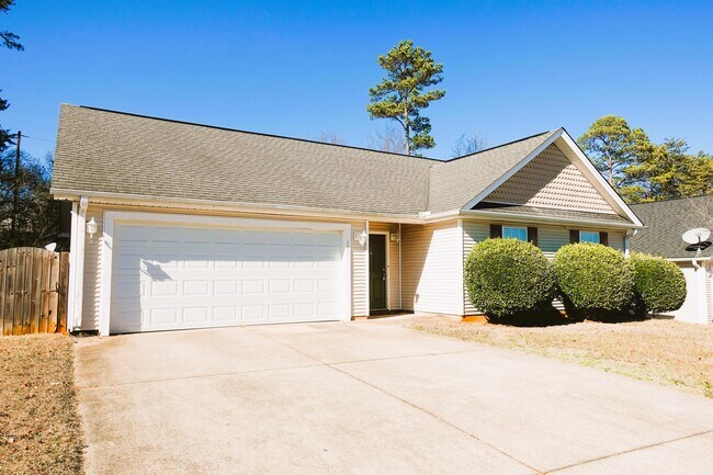 Building Photo - 139 Stockbridge Dr