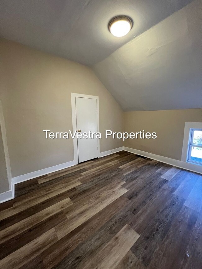 Building Photo - 2 Bed in Millville! Eligible for $500 Security Deposit.