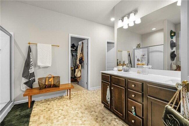 Building Photo - 3185 Andover Trl