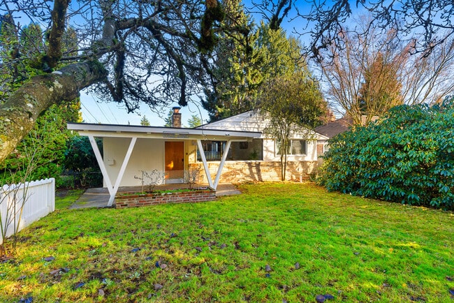 Building Photo - 10828 23rd Ave NE