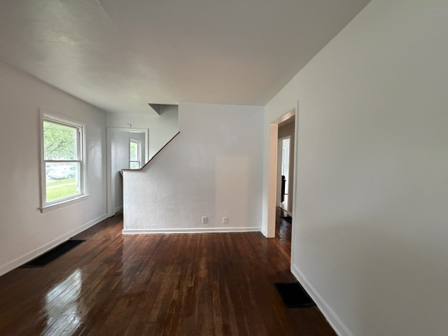 Building Photo - 1306 N Kaley St