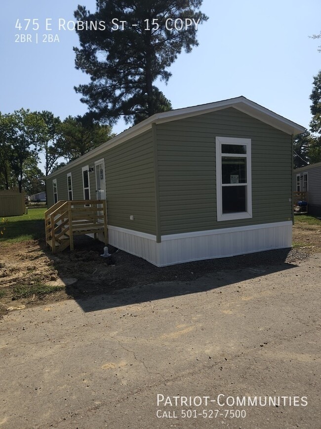 Building Photo - 475 E Robins St