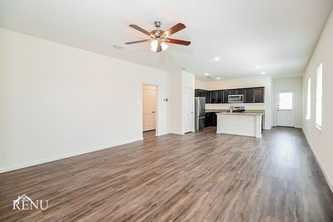 Building Photo - 6032 Mojave Dr