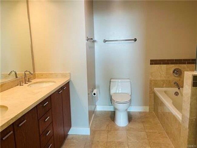 Building Photo - CROWN JEWEL OF URBAN ELEGANCE: BEST RENTAL...