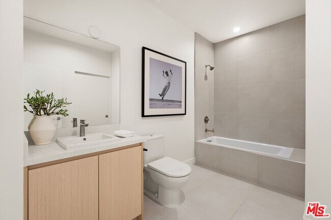 Building Photo - 3808 College Ave