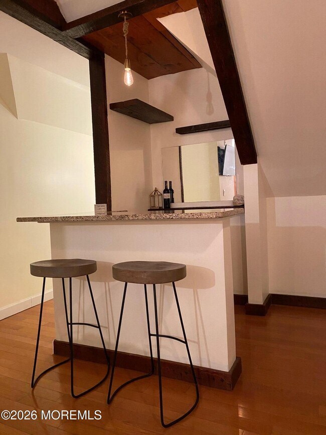 Building Photo - 95 Cooper Ave