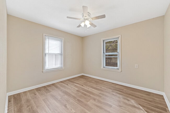 Building Photo - 3938 S Walters