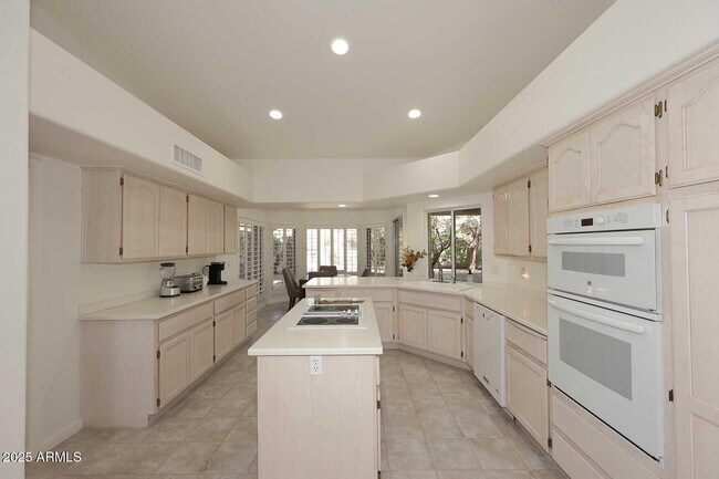 Building Photo - 18510 E Leather Ln