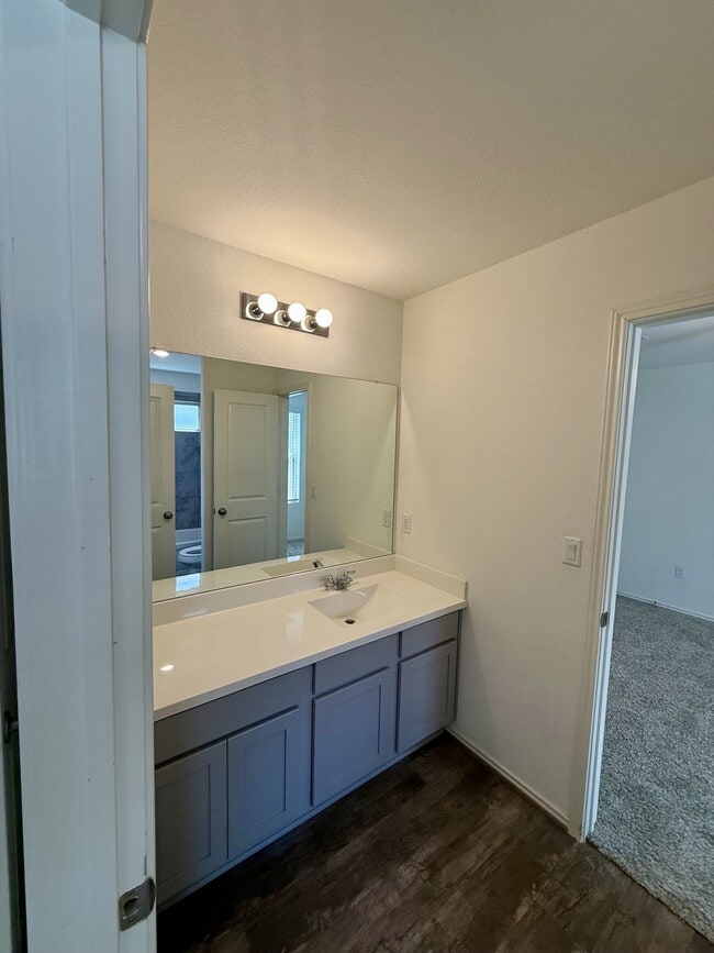 Building Photo - 3908 Ignacio Dr