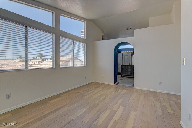 Building Photo - 938 Carnival Ave