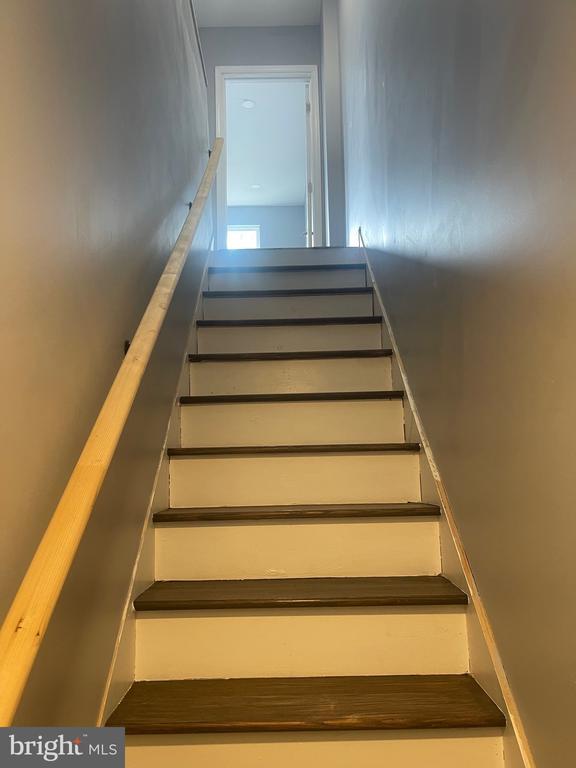 Building Photo - 5618 Appletree St