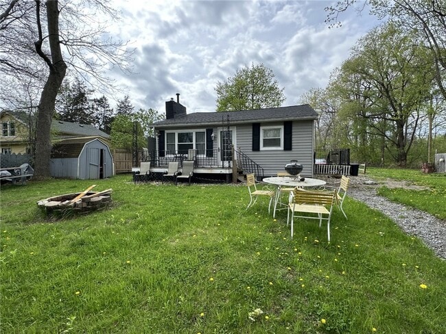 Building Photo - 2590 Scottsville Rd