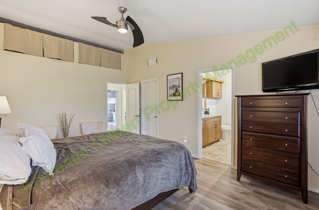 Building Photo - Resort-Style Living with Private Pool in Prime Chandler Location