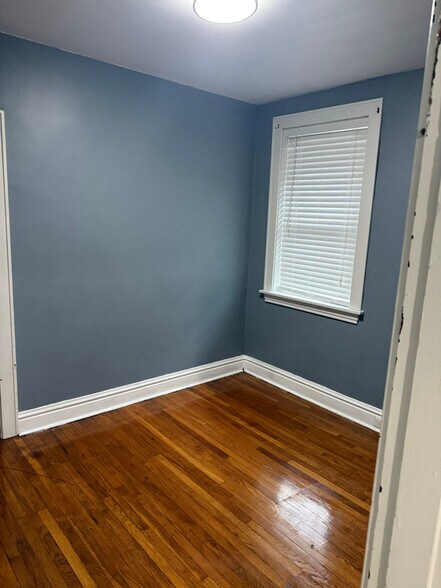 Building Photo - 3863 Meramec St