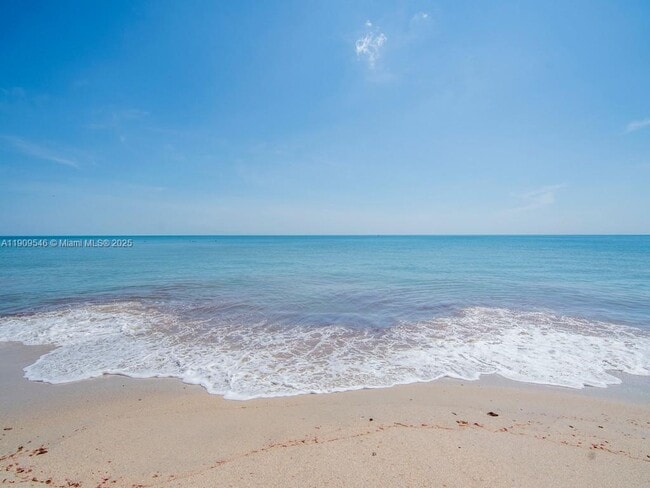 Building Photo - 1650 5th Ave