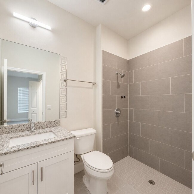 Building Photo - 3221-3409-3409 SW 8th Pl