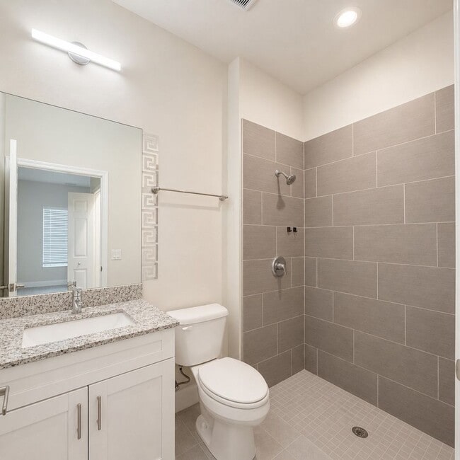 Building Photo - 3221-3409 SW 8th Pl