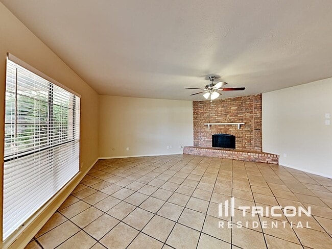 Building Photo - 3833 O'Hare Dr
