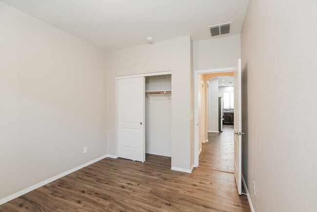 Building Photo - 3411 W Chanute Pass