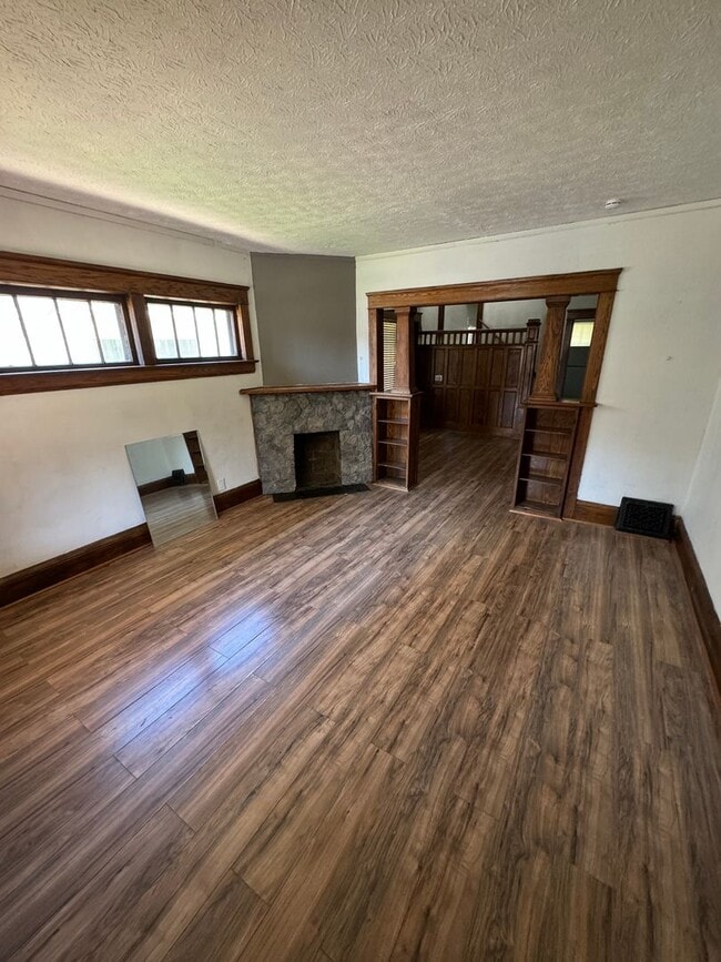 Building Photo - 769/771 Work Drive