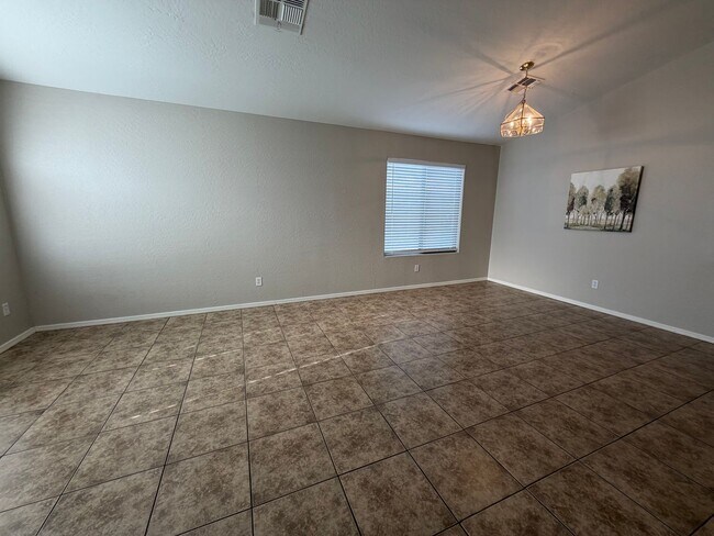 Building Photo - 4 Bedroom on Large Lot in Queen Creek