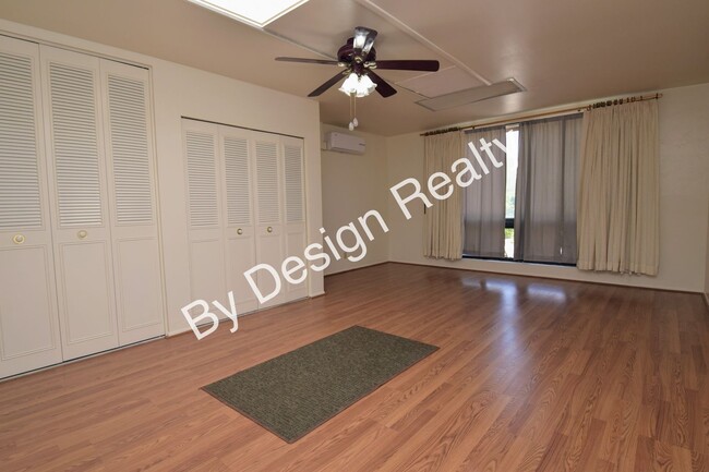 Building Photo - 55+ Townhome for Rent - Spacious 3BR/2BA w...