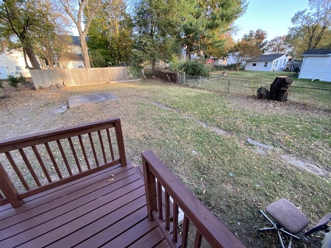 Building Photo - 112 Laurel St