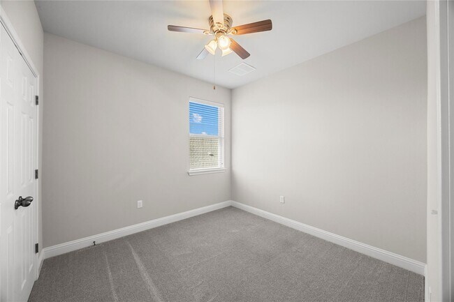 Building Photo - 7102 Cut Plains Trail