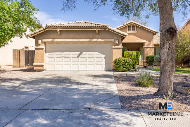 Building Photo - Home at Litchfield/Camelback! JOIN THE WAI...