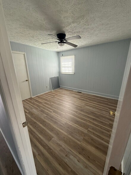 Building Photo - 360 Floyd St