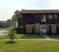 Building Photo - 3 Bedrooms 3 Bathrooms Townhome