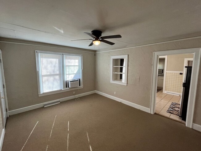 Building Photo - Charming 2-bedroom, 1-bathroom house