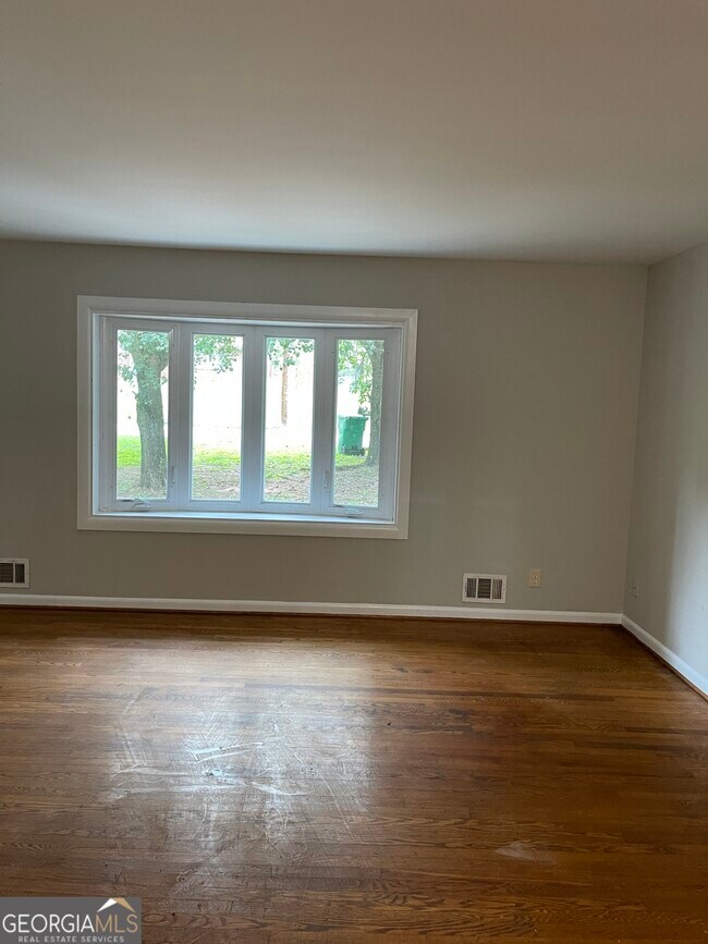 Building Photo - 3616 Santa Fe Trail