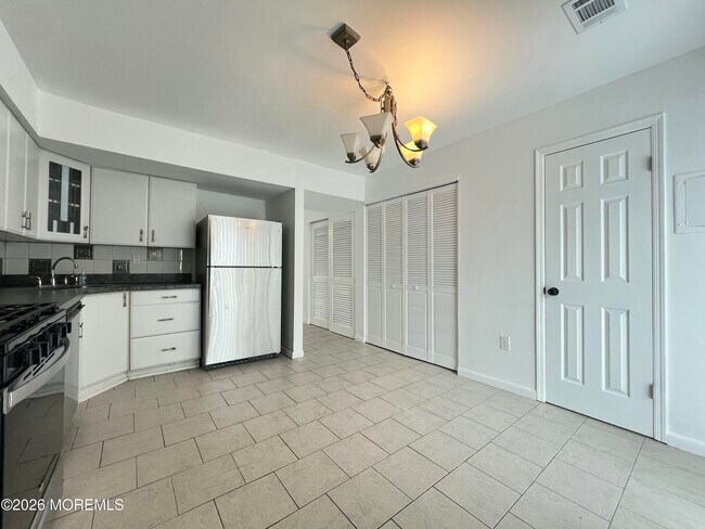 Building Photo - 29 Sawmill Rd