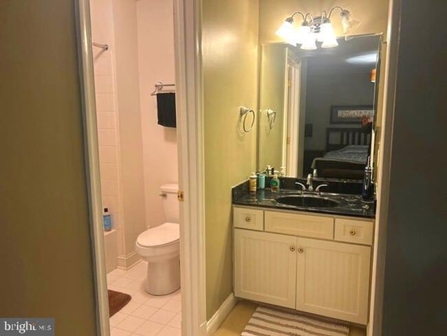 Building Photo - 11018 Shalom Ln